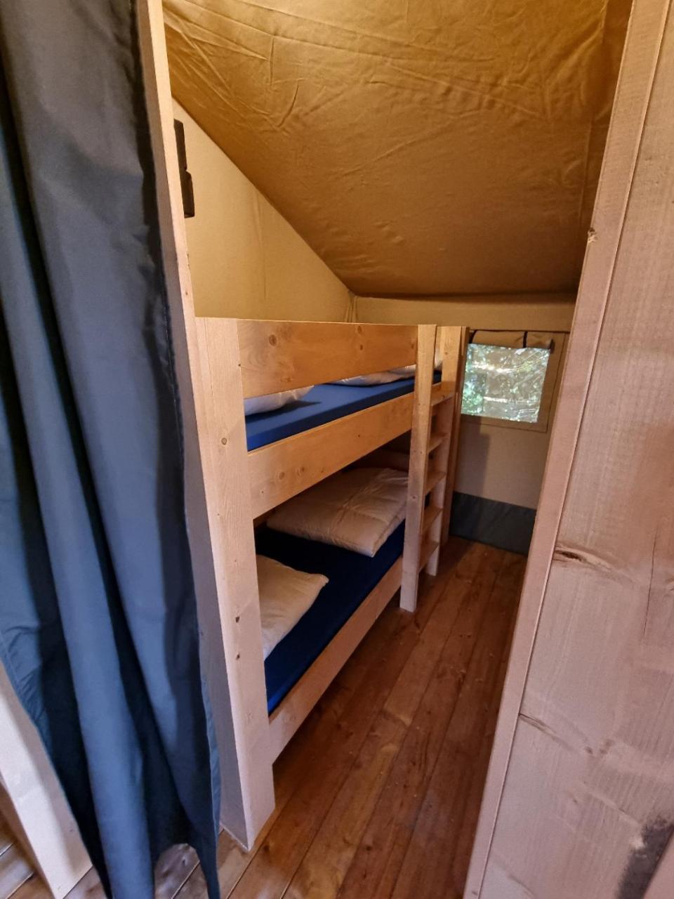 Camping De Tulpenweide Breezand 外观 照片