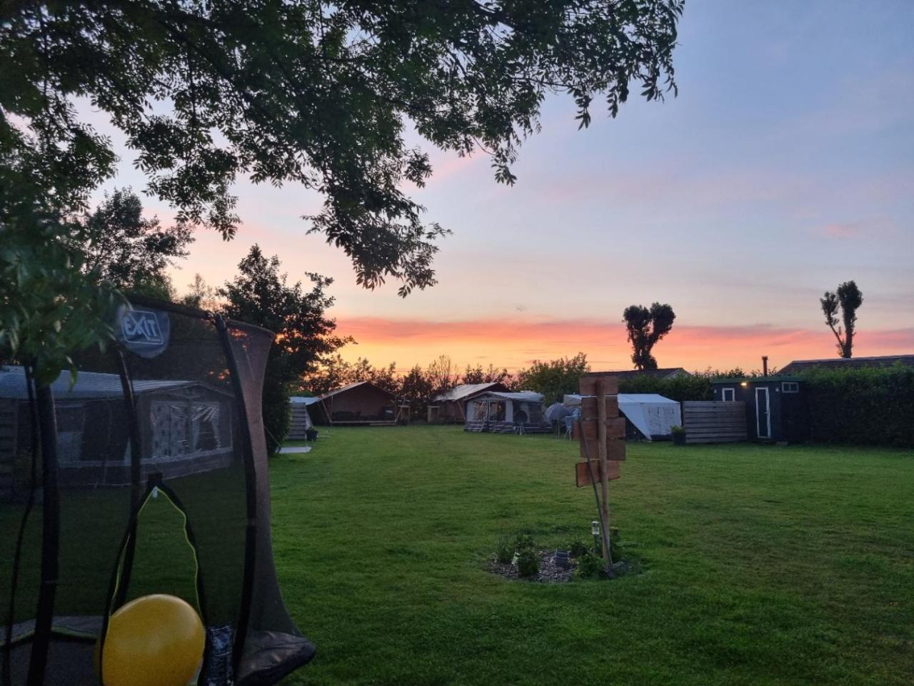Camping De Tulpenweide Breezand 外观 照片