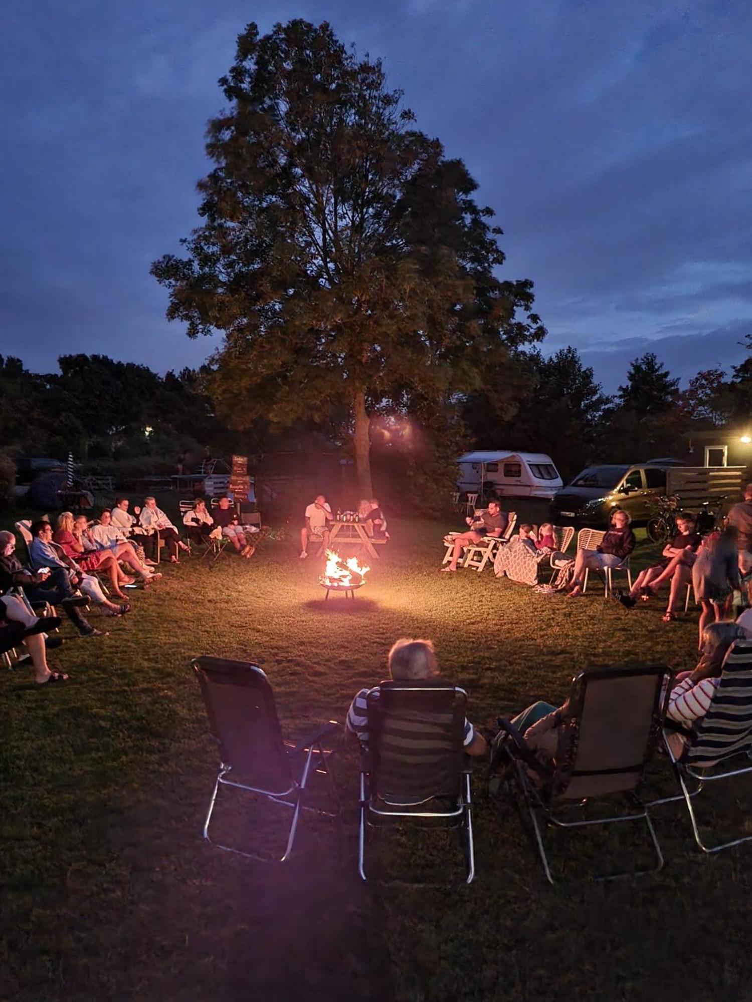 Camping De Tulpenweide Breezand 外观 照片